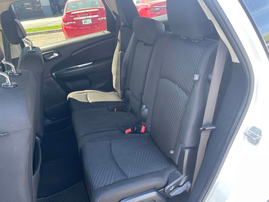 Used 2018 Dodge Journey SE w/ Blacktop Package FWD image 15