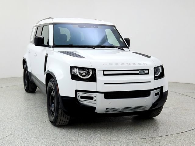 Used 2022 Land Rover Defender 110 image 2