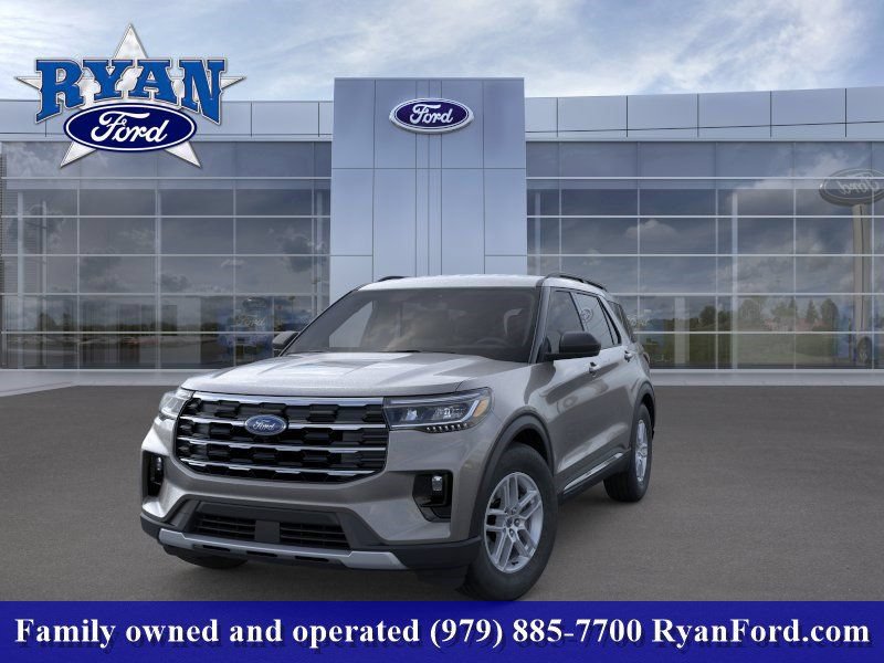 New 2025 Ford Explorer Active w/ Active Comfort Package RWD image 2