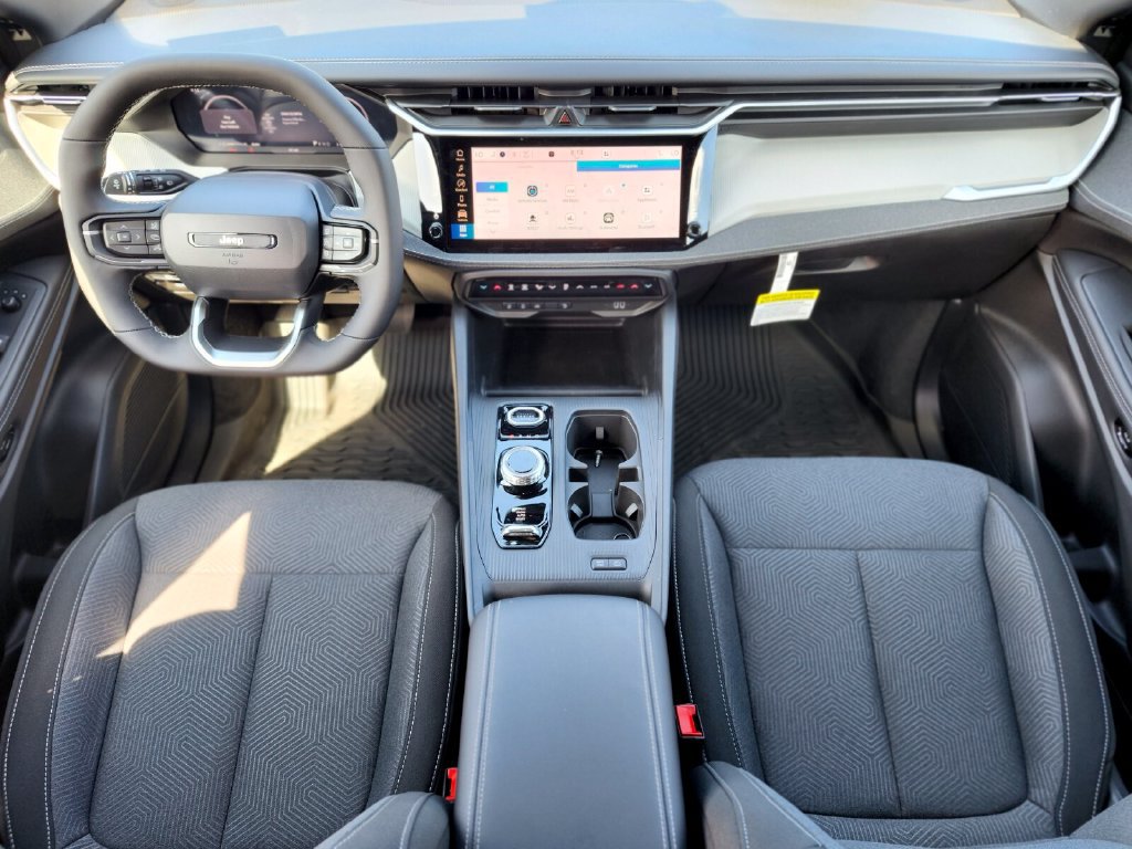 New 2026 Jeep Cherokee Laredo AWD/4WD image 12