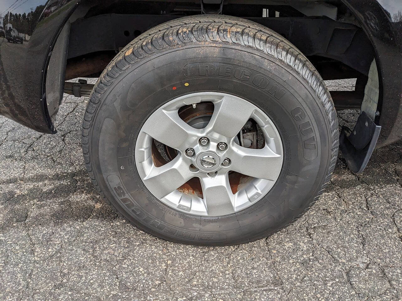 Used 2012 Nissan Frontier SV image 12