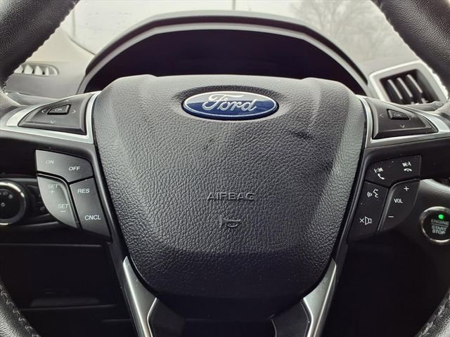 Used 2024 Ford Edge Titanium image 14