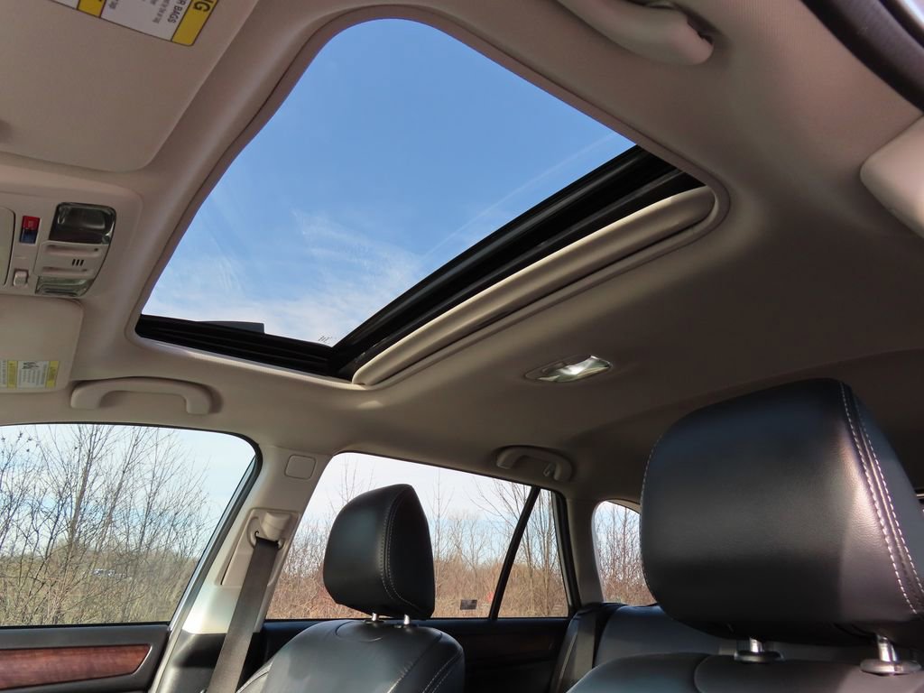 Used 2019 Subaru Outback 3.6R Limited w/ Popular Package #2 image 5
