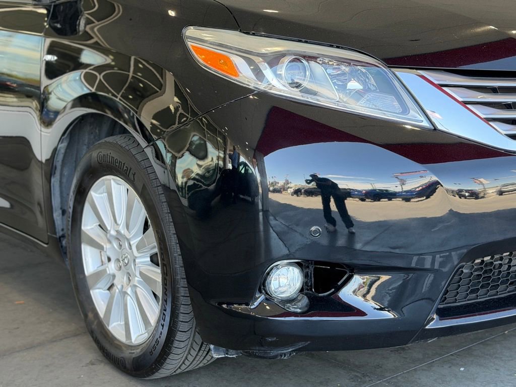 Certified 2017 Toyota Sienna Limited image 8