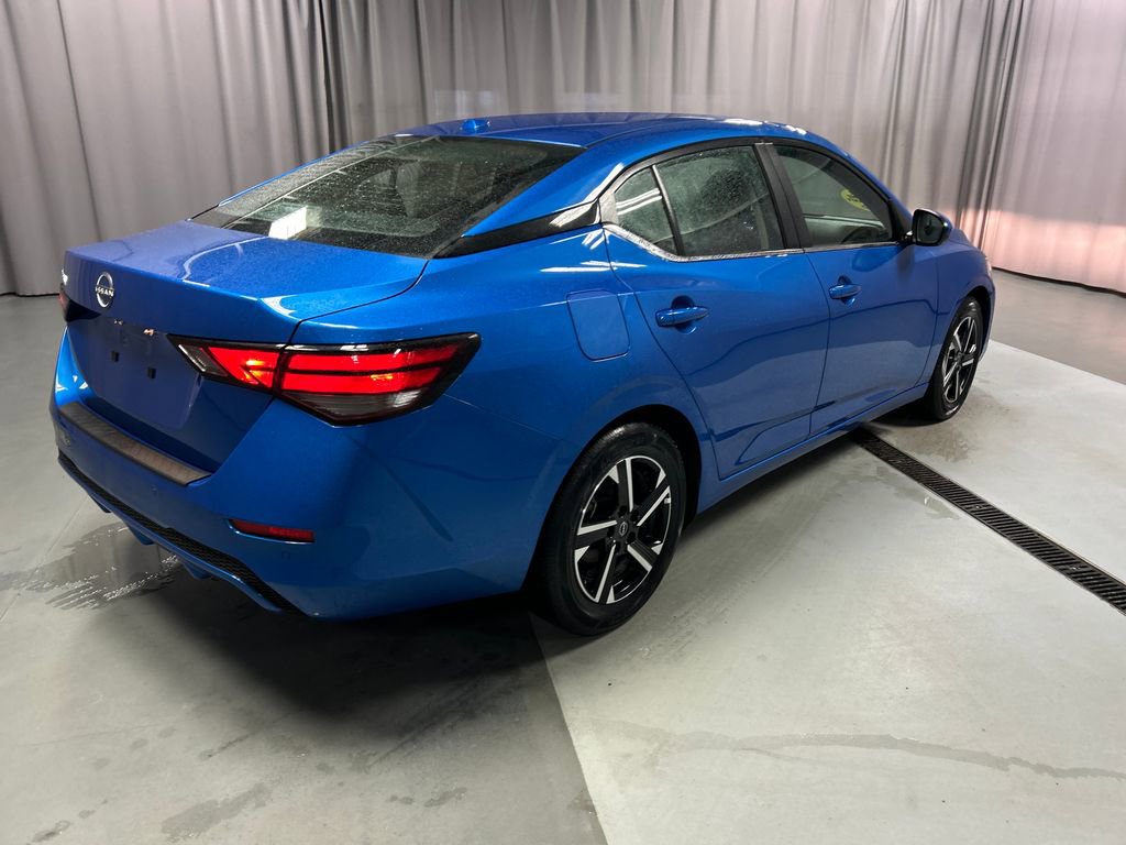 Used 2025 Nissan Sentra SV image 7