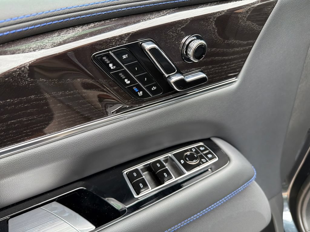 New 2026 Cadillac Escalade IQL Sport 1 w/ LPO, Floor Liner Package AWD/4WD image 21