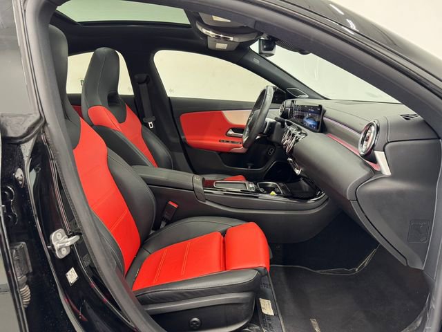 Used 2025 Mercedes-Benz CLA 250 image 15