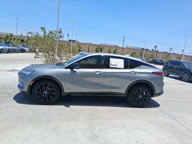 Used 2025 Buick Envista Sport Touring w/ Experience Buick Package FWD image 3