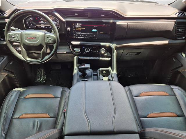 Used 2023 GMC Sierra 1500 AT4 w/ AT4 Premium Package AWD/4WD image 17