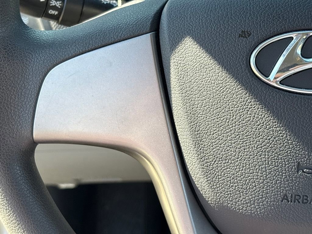 Used 2016 Hyundai Accent SE image 18