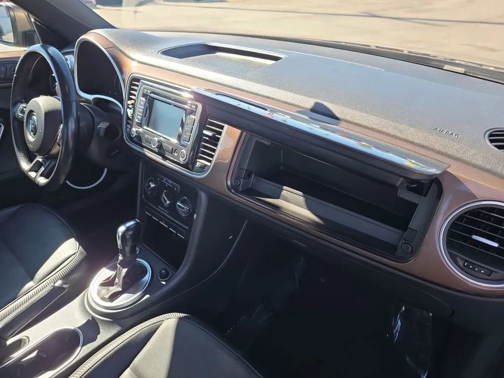 Used 2013 Volkswagen Beetle 2.5 image 34