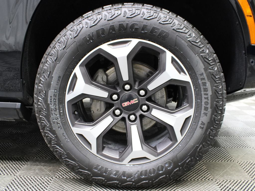 Used 2026 GMC Yukon AT4 Ultimate AWD/4WD image 13