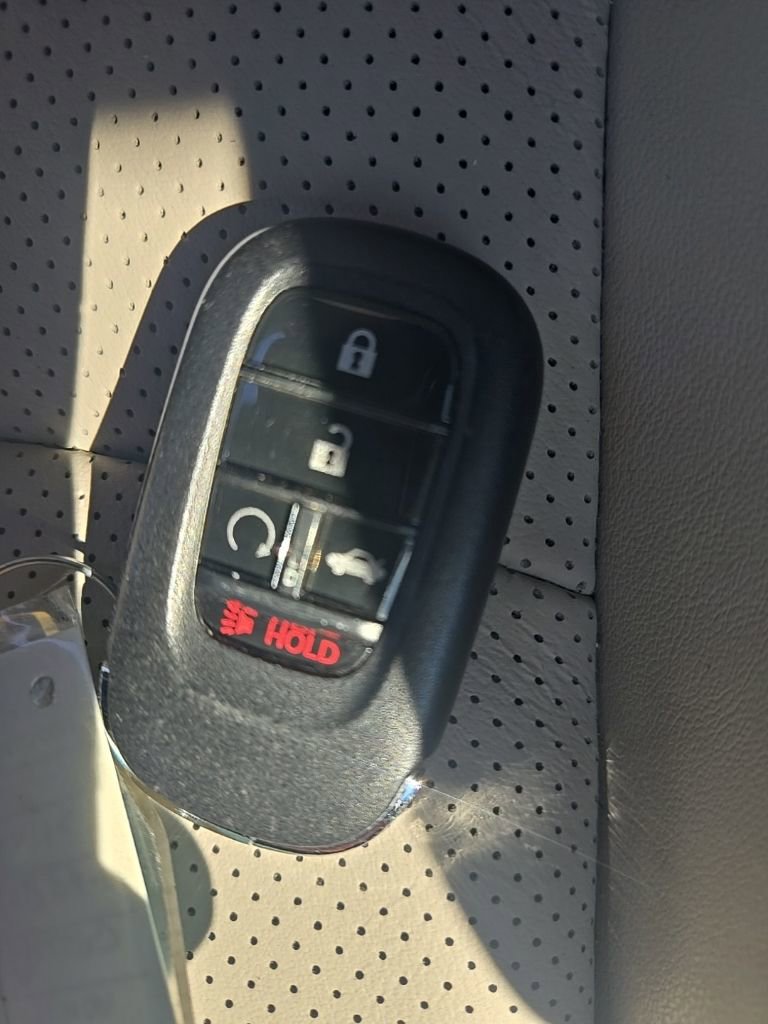 Used 2024 Honda Accord EX-L image 32