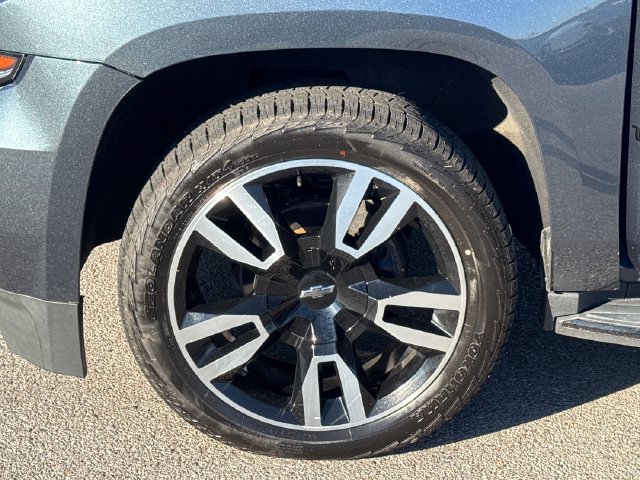 Used 2020 Chevrolet Tahoe LT w/ RST Edition AWD/4WD image 33