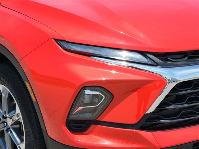 Used 2025 Chevrolet Blazer LT image 9