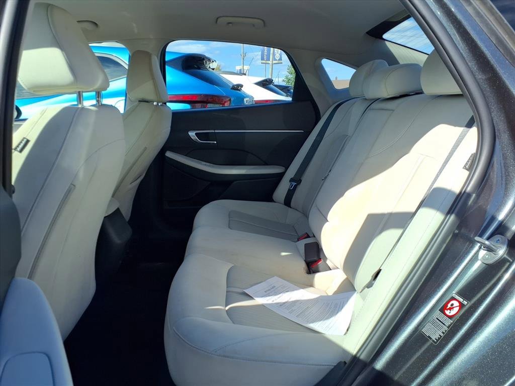 Used 2023 Hyundai Sonata SEL image 12
