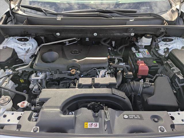 Used 2021 Toyota RAV4 LE image 21