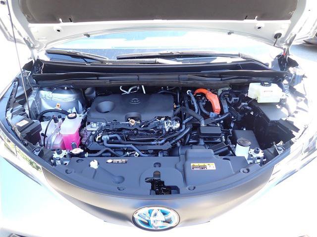 Certified 2025 Toyota Sienna XLE image 13