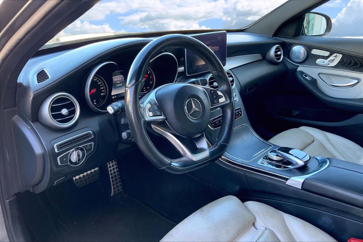 Used 2017 Mercedes-Benz C 300 Sedan image 2