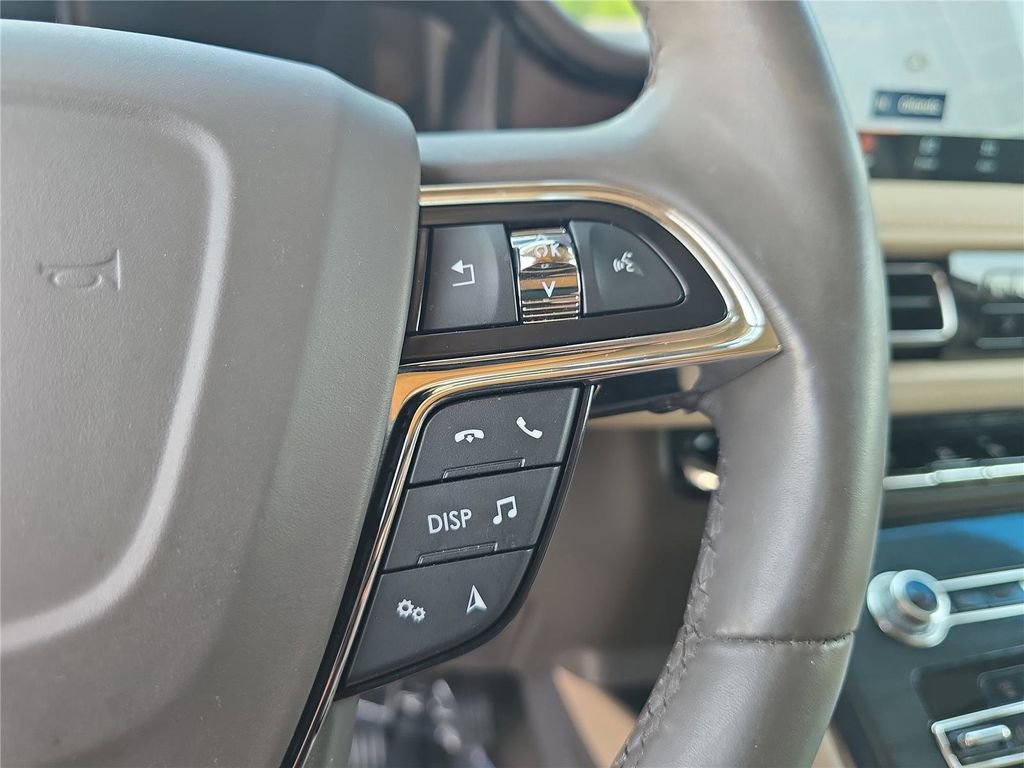 Used 2021 Lincoln Nautilus Reserve w/ Equipment Group 201A image 23