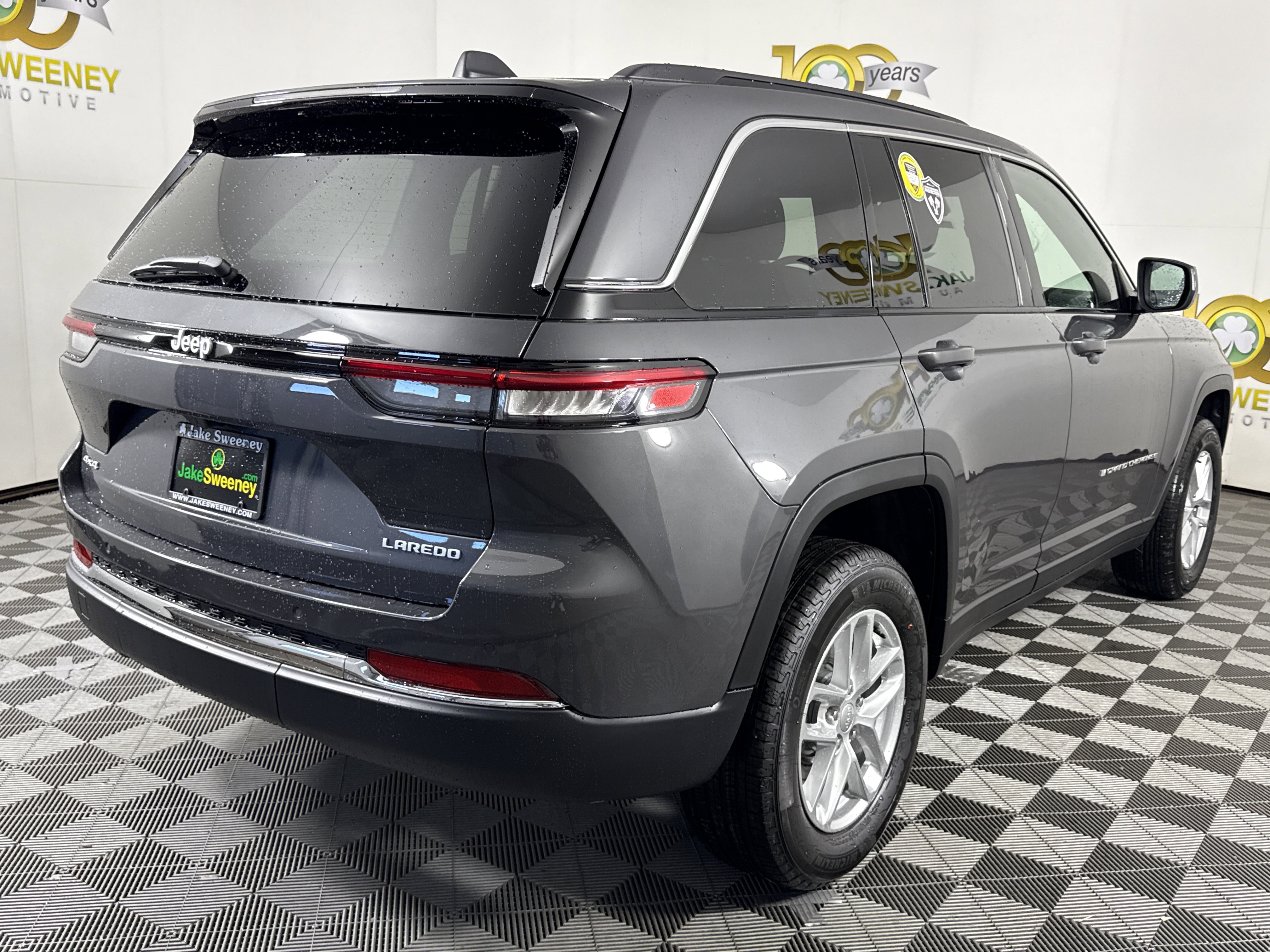 New 2025 Jeep Grand Cherokee Laredo X image 7