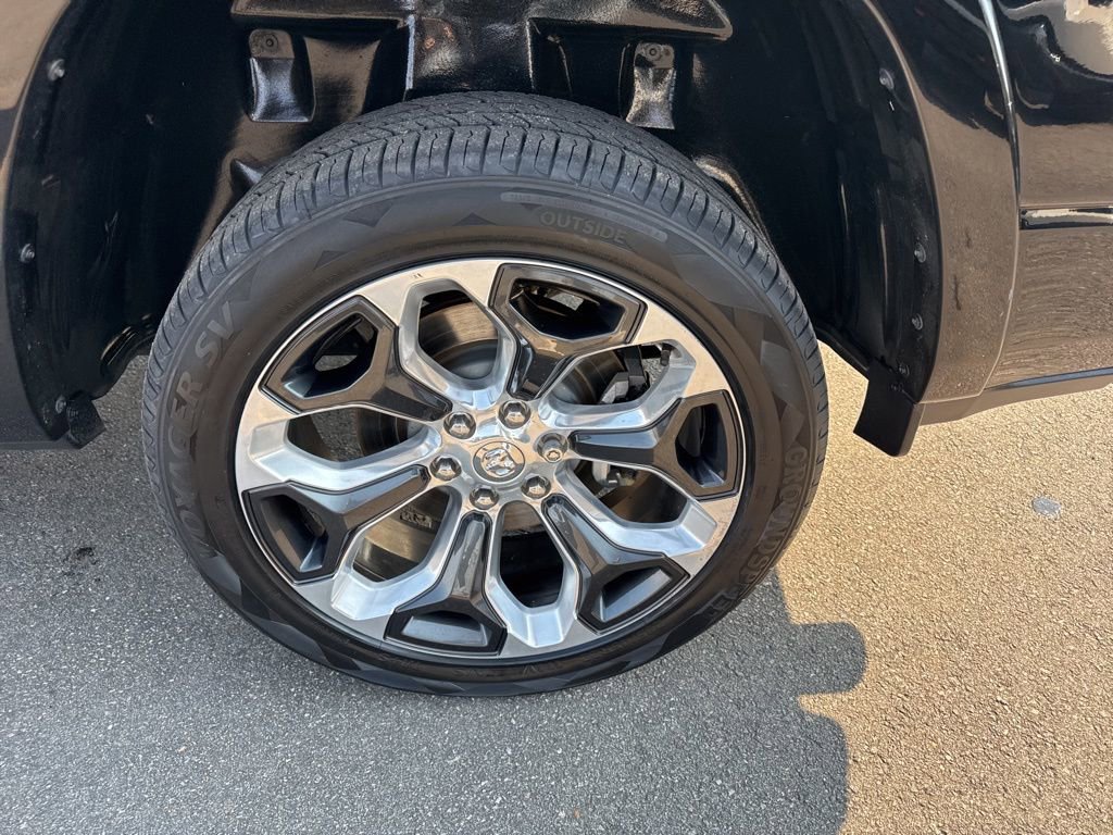 Used 2023 RAM 1500 Limited w/ Bed Utility Group image 33