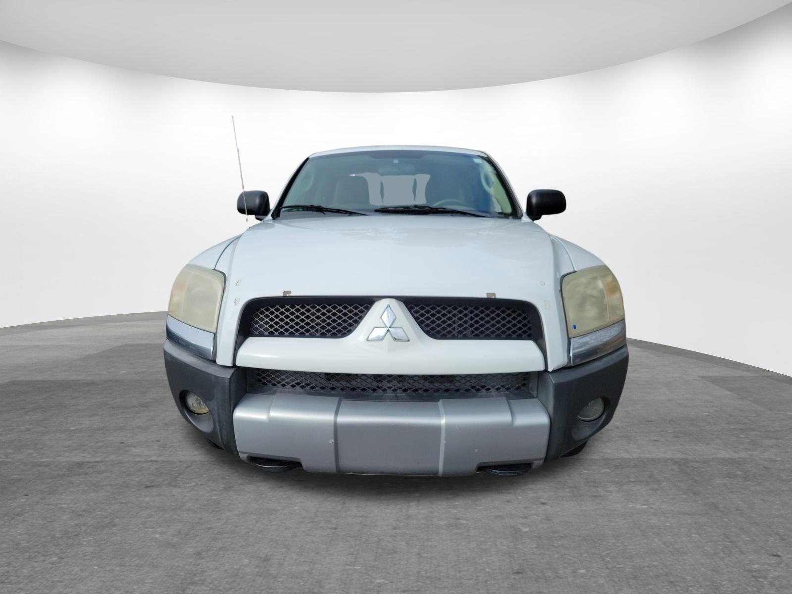 Used 2006 Mitsubishi Raider DuroCross image 14