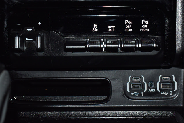 Used 2022 RAM 1500 Rebel w/ G/T Package AWD/4WD image 33