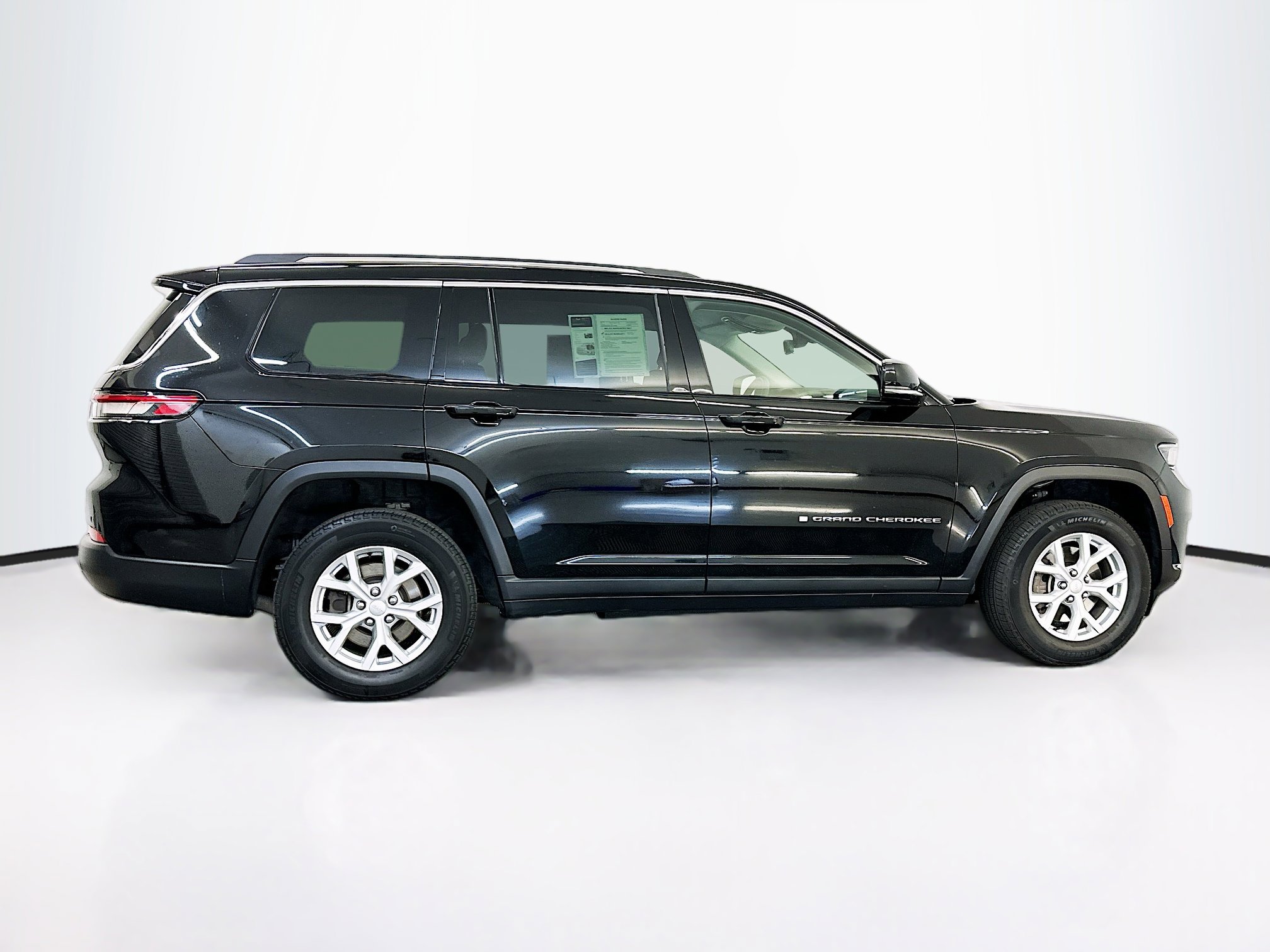 Used 2023 Jeep Grand Cherokee L Limited image 10