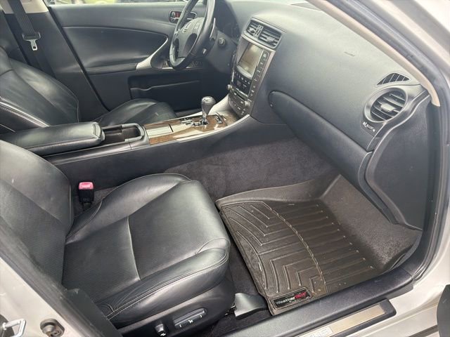 Used 2010 Lexus IS 250 AWD image 32