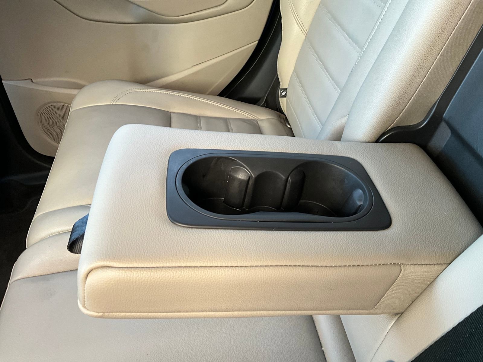 Used 2019 Ford Escape Titanium w/ U9j03 - Titanium Tow Package image 29