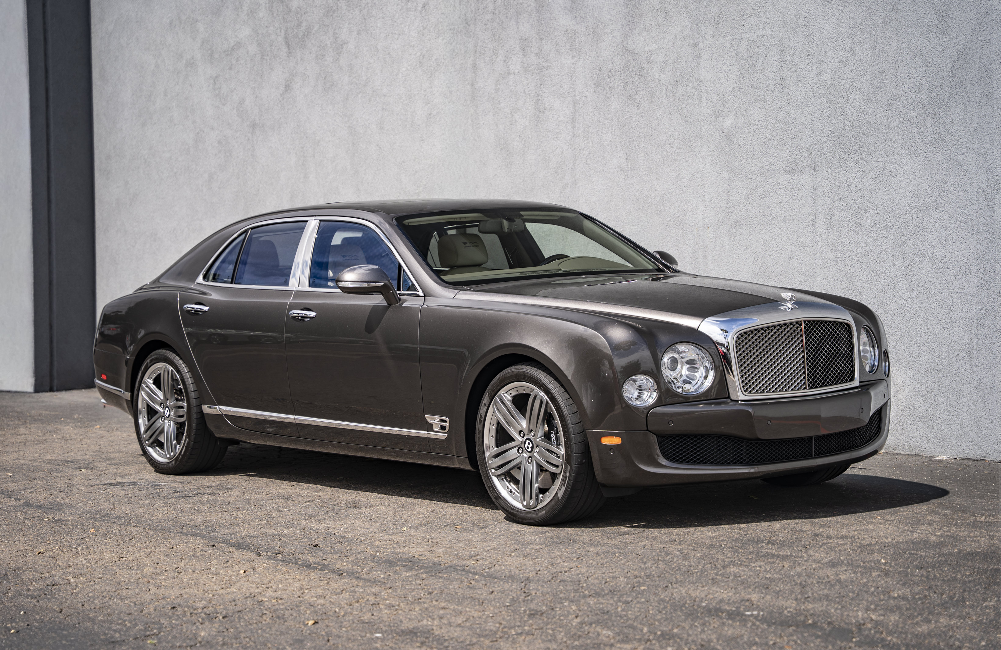 Used 2013 Bentley Mulsanne RWD image 7