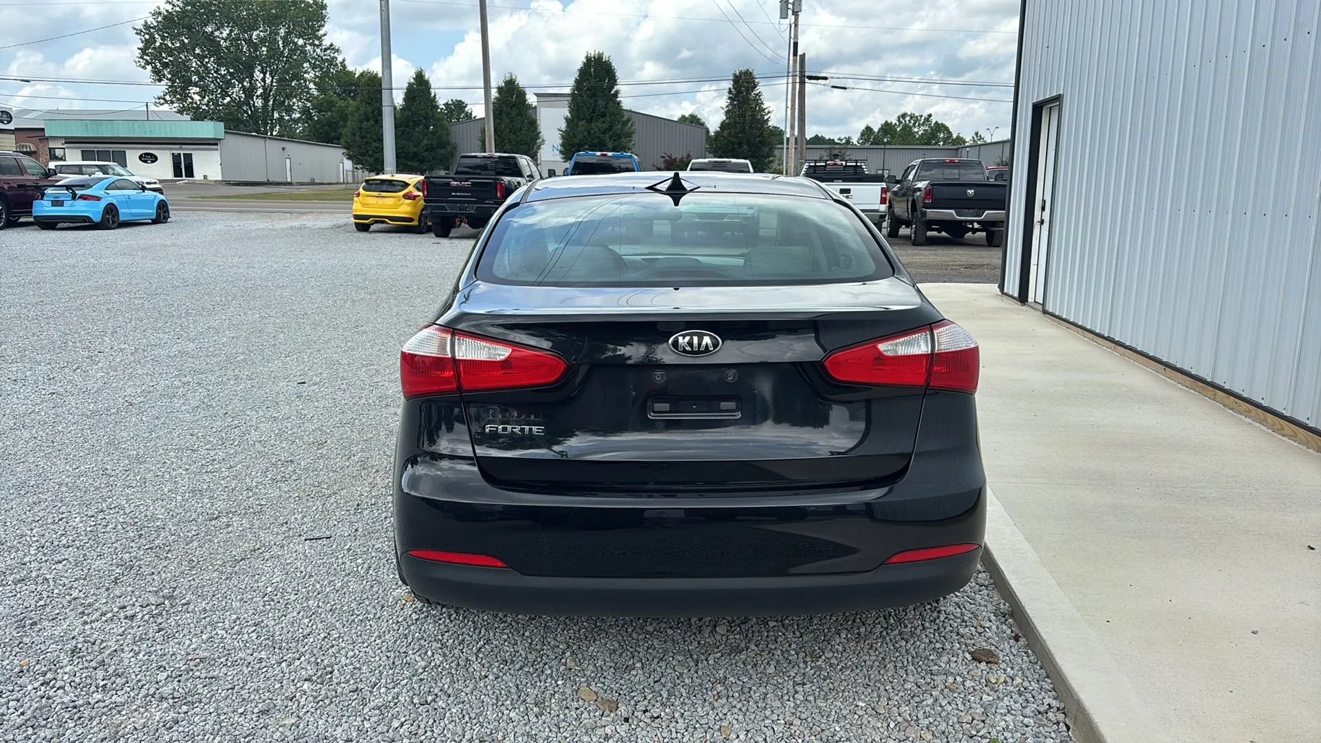 Used 2016 Kia Forte LX FWD image 4