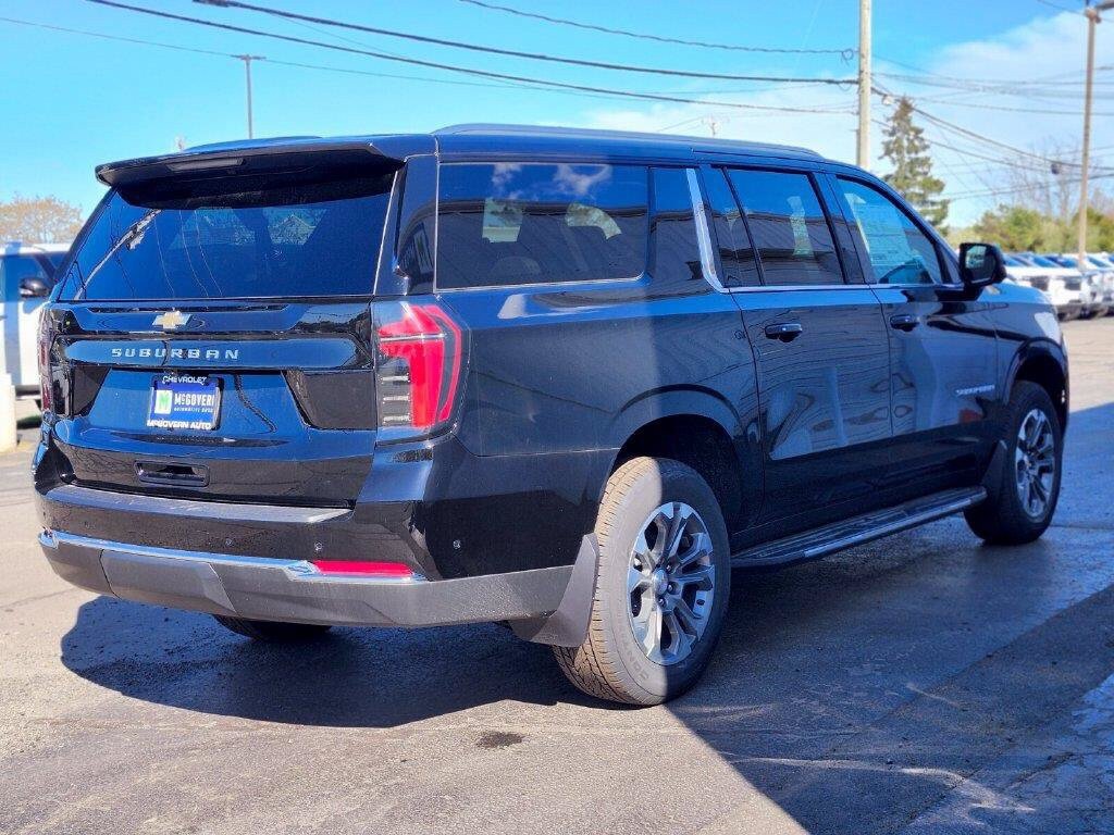 New 2026 Chevrolet Suburban LS AWD/4WD image 5