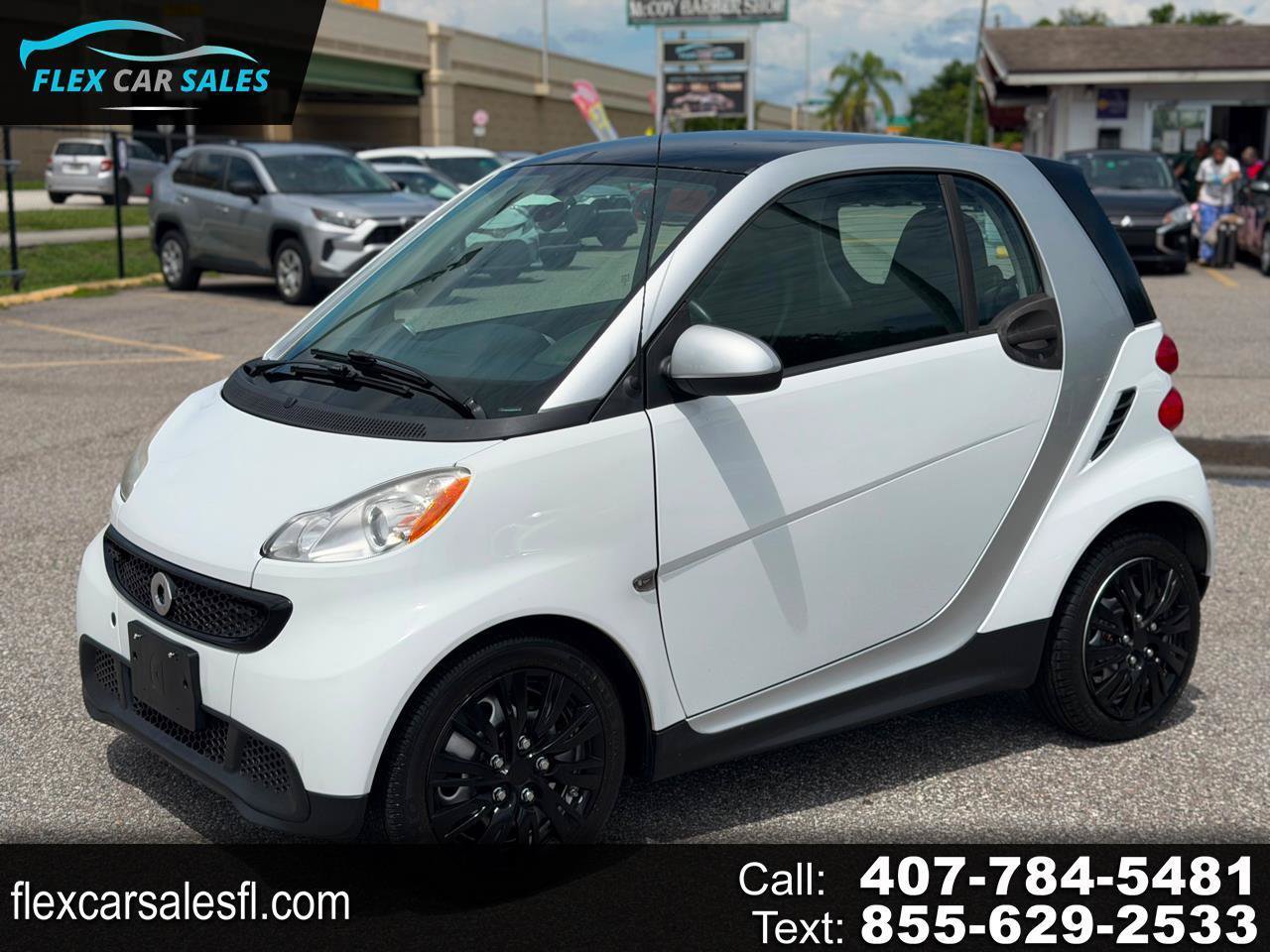 Used 2015 smart fortwo pure RWD image 1
