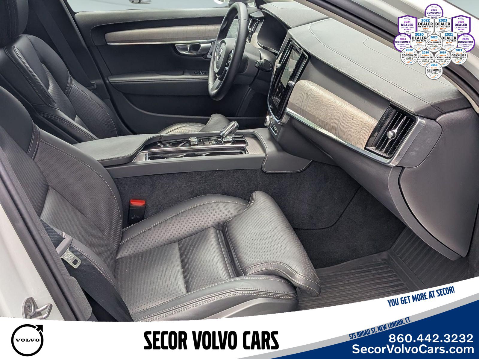 Used 2025 Volvo V90 B6 Cross Country Ultra AWD/4WD image 28