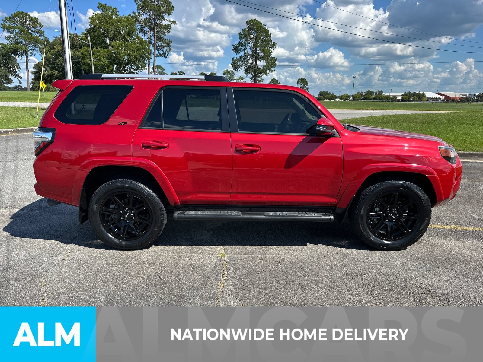 Used 2023 Toyota 4Runner SR5 Premium w/ Moonroof Package RWD image 4