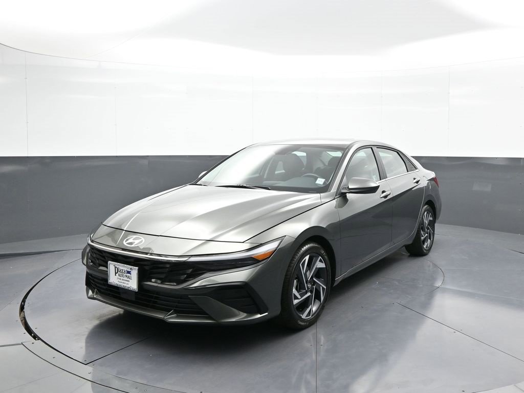 Certified 2025 Hyundai Elantra SEL