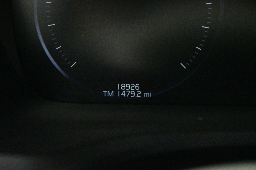 Used 2019 Volvo V60 T6 Inscription image 11