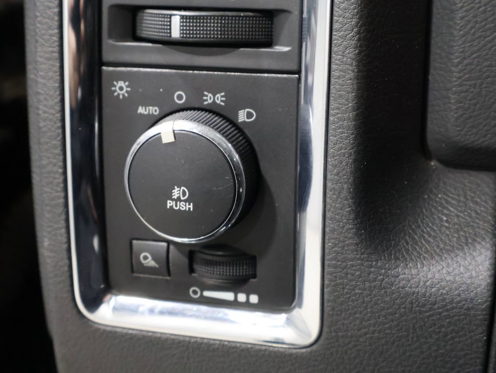 Used 2012 RAM 1500 Laramie image 31