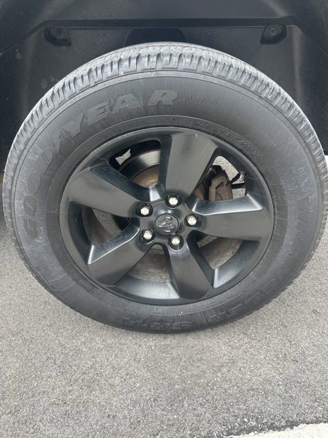 Used 2019 RAM 1500 Express w/ Express Value Package image 33