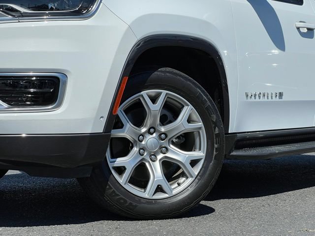 Used 2022 Jeep Wagoneer Series II AWD/4WD image 2
