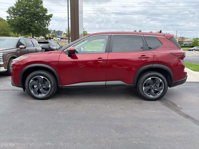 Used 2024 Nissan Rogue SV FWD image 4