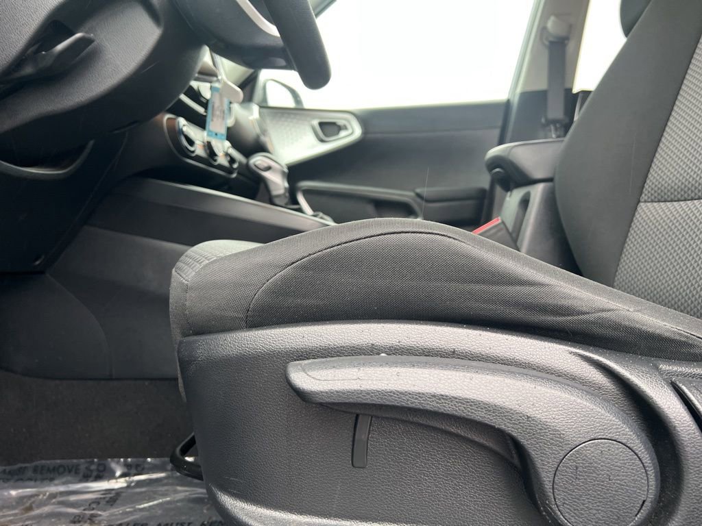 Used 2023 Kia Soul LX w/ Option Group 015 image 9