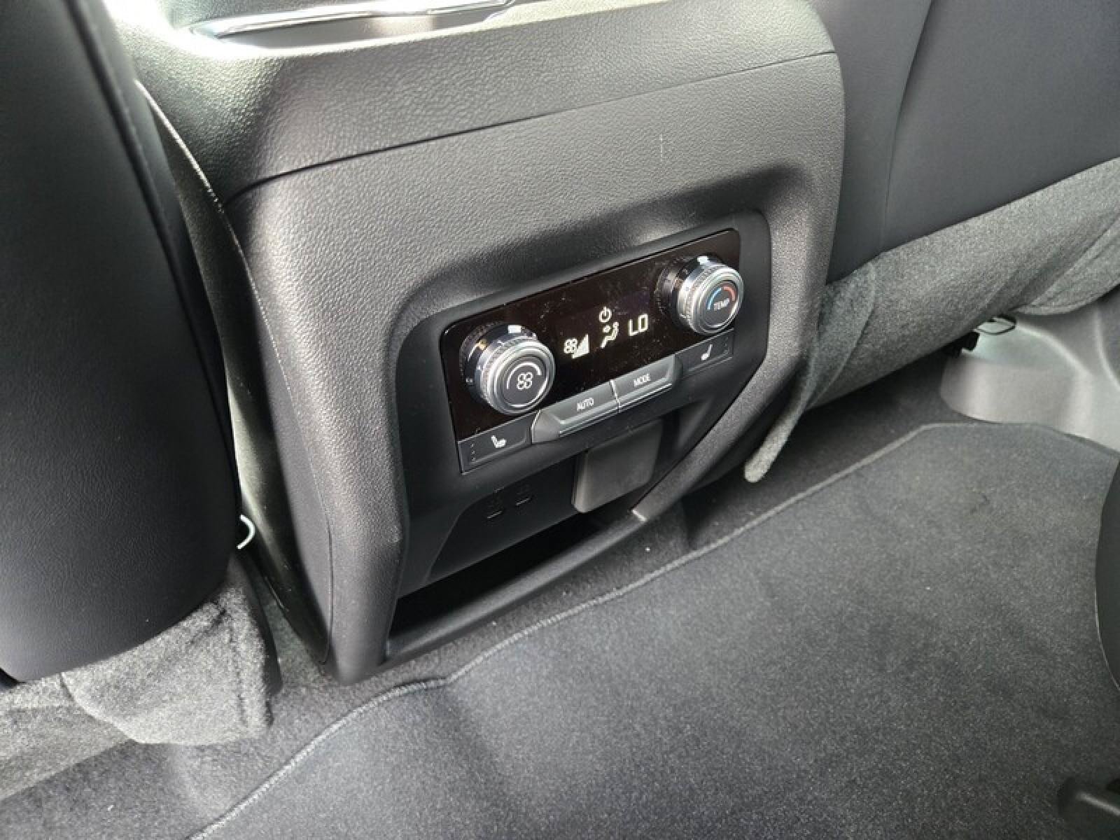New 2026 GMC Acadia Elevation w/ Elevation Premium Package FWD image 27