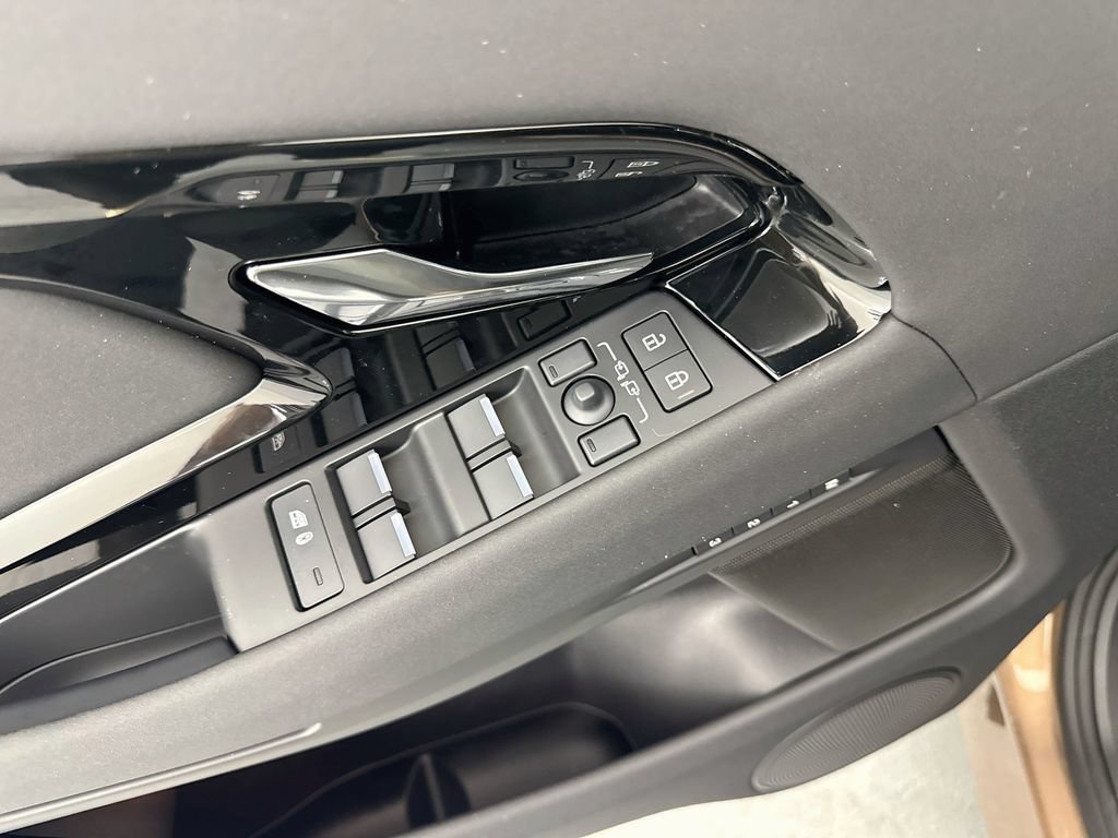 New 2026 Land Rover Range Rover Evoque S AWD/4WD image 18