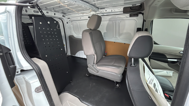 Used 2023 Ford Transit Connect XLT FWD image 41