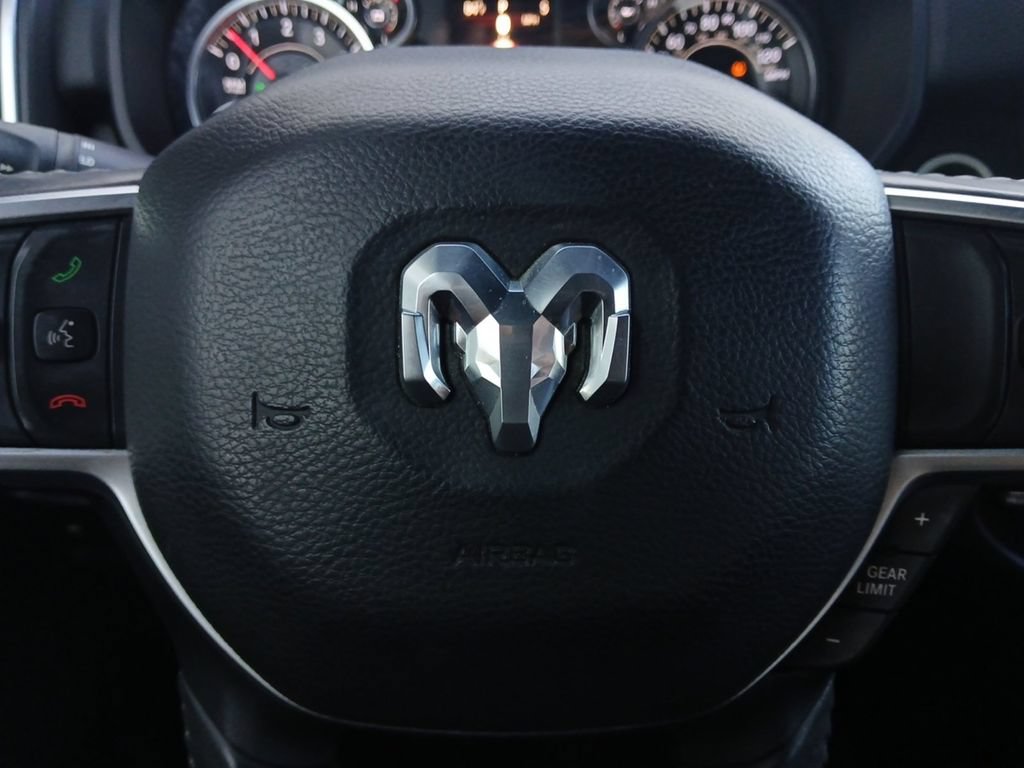 Used 2019 RAM 1500 Big Horn AWD/4WD image 5