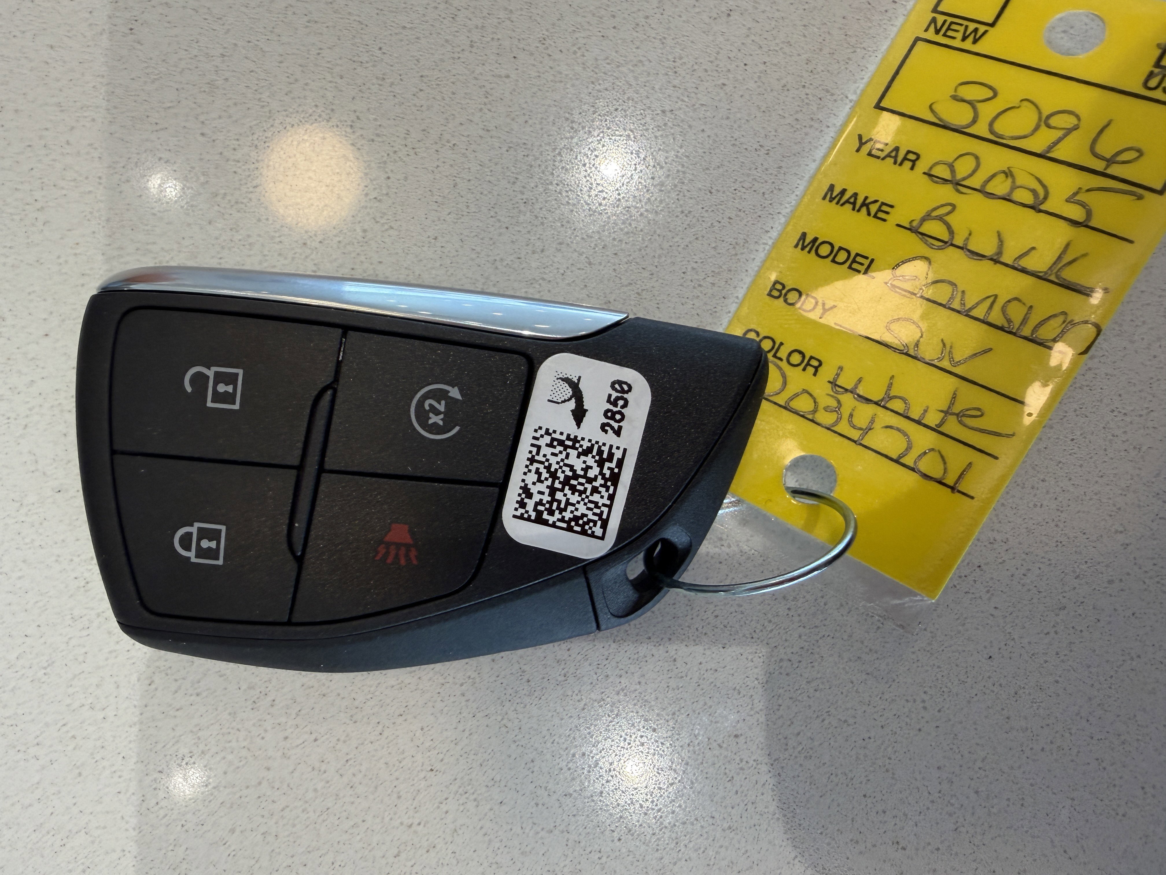 Used 2025 Buick Envision Sport Touring image 33