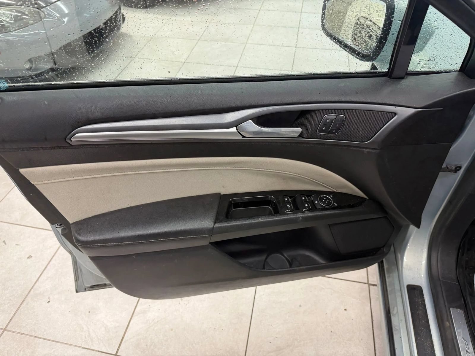 Used 2014 Ford Fusion Energi Titanium w/ Driver Assist Package FWD image 13